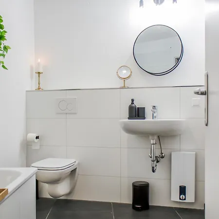 Apartment City-vibes & Altstadtflair In Der Fussgaengerzone Mit Parkplatz Und Office *