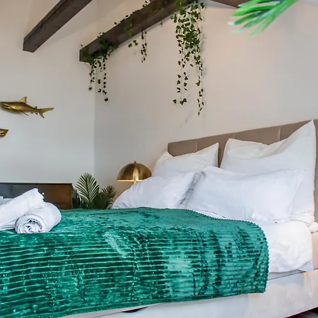 Apartamento Altstadtflair In Der Fussgaengerzone Mit Parkplatz Und Office Braunschweig