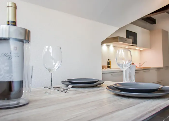 Altstadtflair In Der Fussgaengerzone Mit Parkplatz Und Office Apartamento